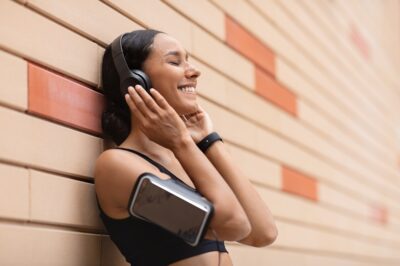 Music curation by Feed.fm