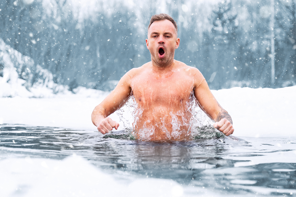 Health Benefits of Ice Baths: The Secret Behind the Celebrity Trend