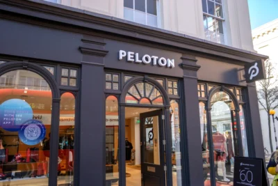 Peloton storefront exterior