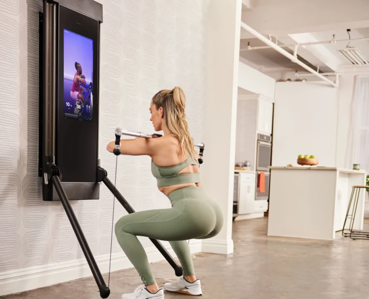 Lululemon Can't Find Buyer for Mirror, Even at Cut-Rate Price, Per Report -  Athletech News