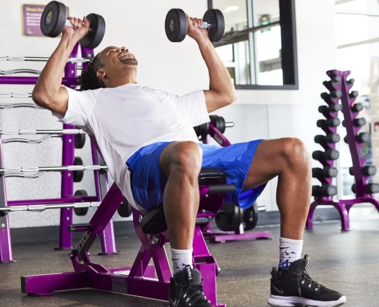 man training at planet fitness