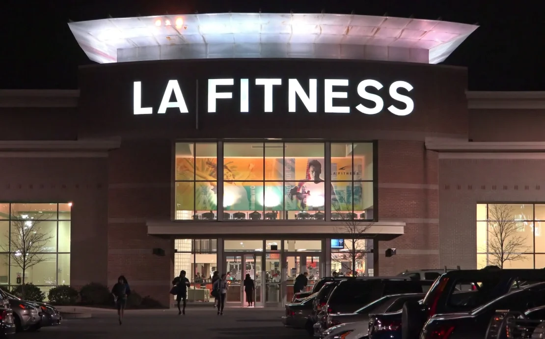 exterior of an LA Fitness gym