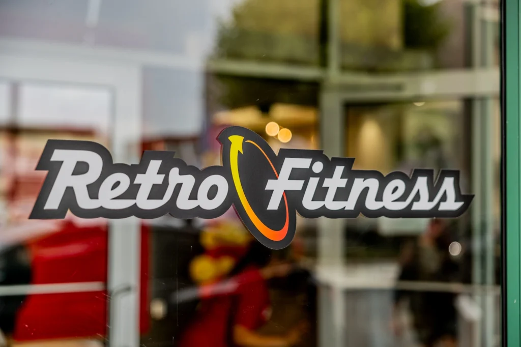 Retro Fitness logo