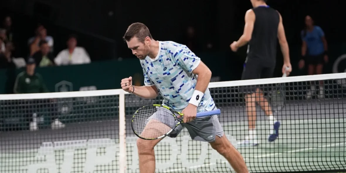 an image of Alphabeat founding member and Olympic silver medalist Austin Krajicek