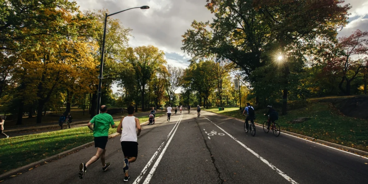 People running outdoors in a race.