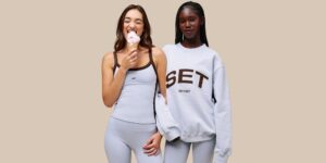 two models wearing SET active