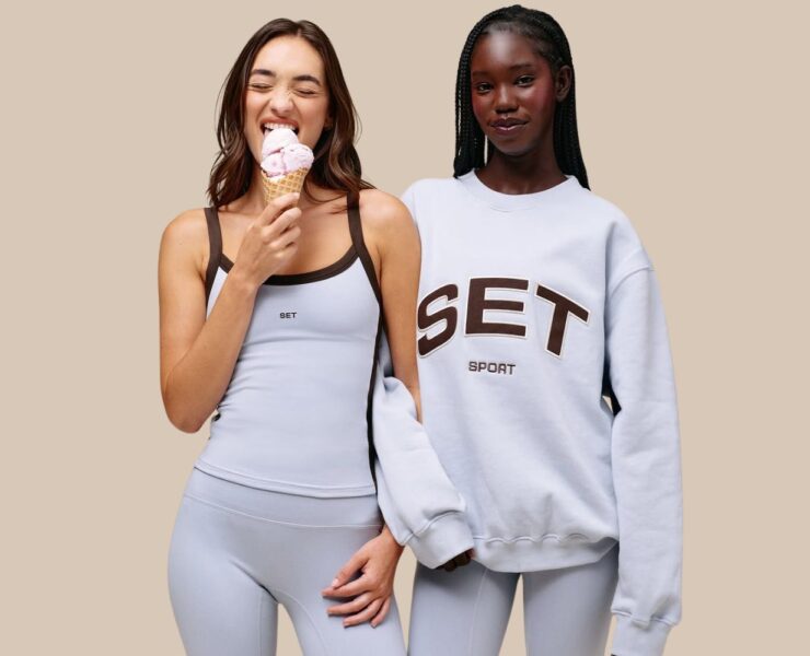 two models wearing SET active