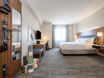 One king standard room with workout area