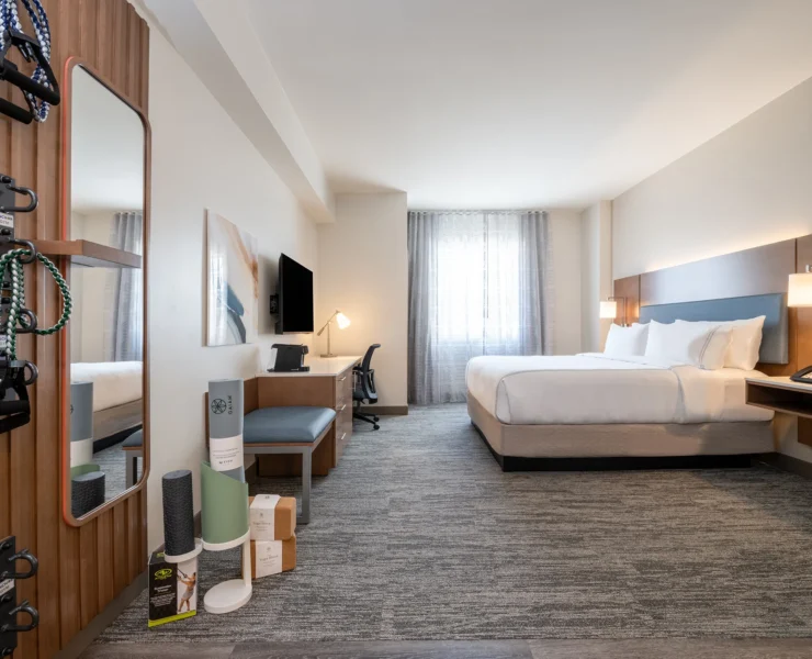 One king standard room with workout area