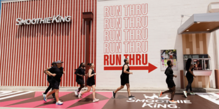 NYC Marathon runners running to