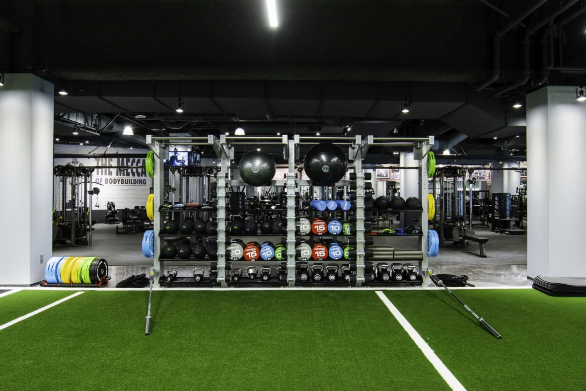 Gold's Gym Beverly Center Los Angeles California