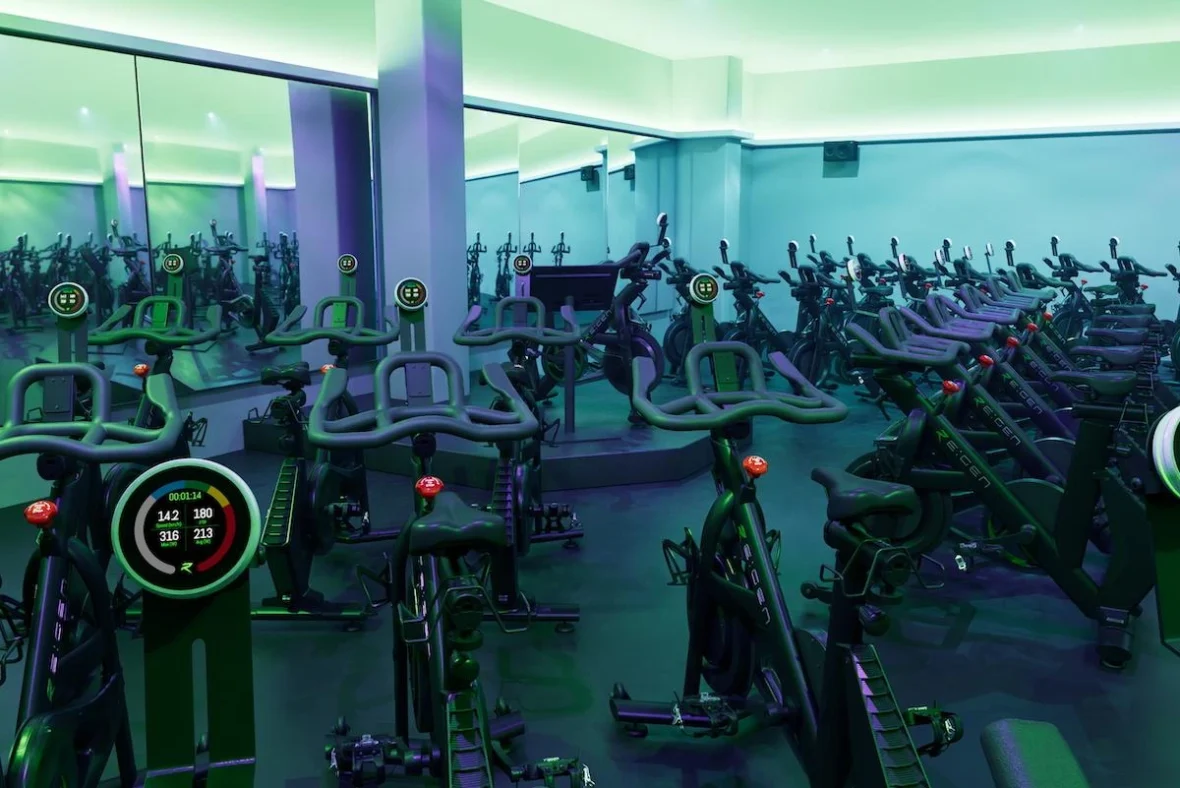 Revolt Cycling Studio, Chancery Lane, London / Energym