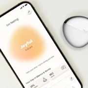 NUNA Pendant in Silver and Emotion Dashboard on the NUNA App