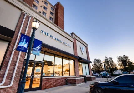 The Vitamin Shoppe in Edgewater NJ (exterior)