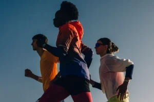 people run wearing Apple Watches