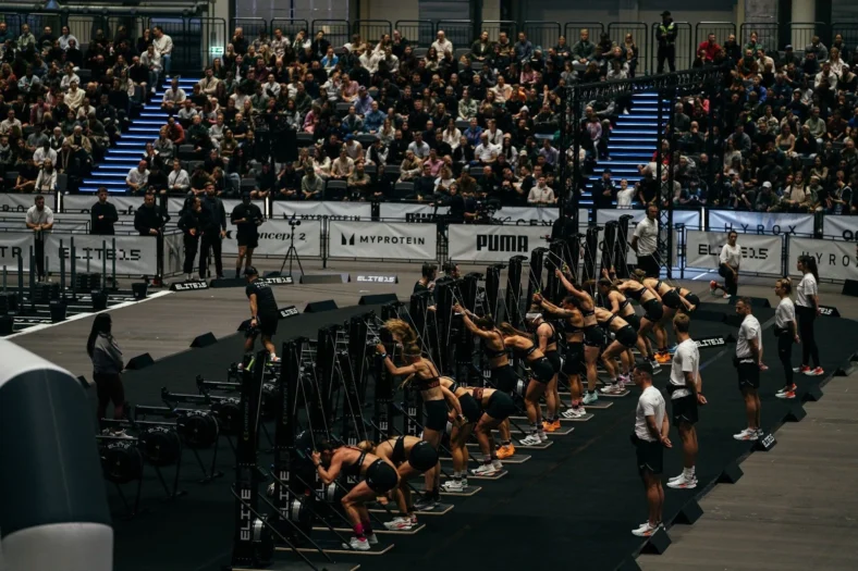 people do the SkiErg at a Hyrox event