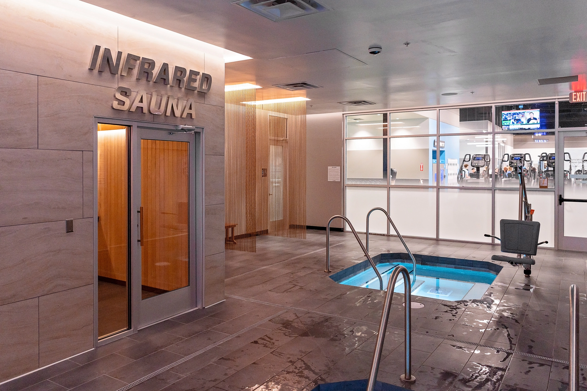 Sauna and cold plunge inside an EoS Fitness gym