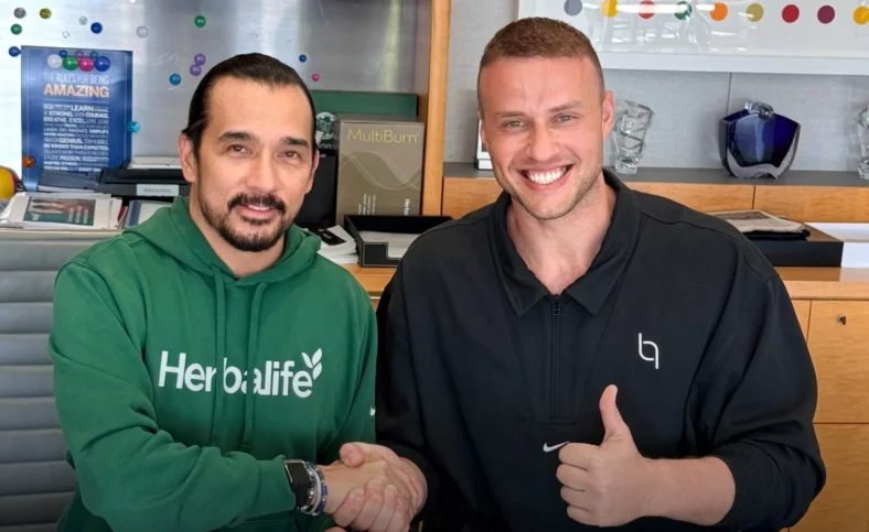 Herbalife CEO Stephan Gratziani and Bioniq’s co-founder and president Vadim Fedotov