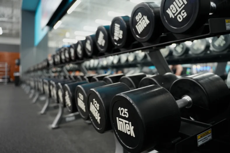 Club4 Fitness weights