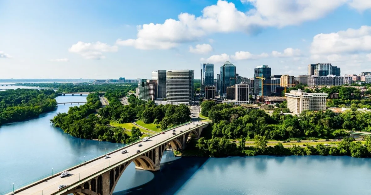 bridge in Arlington, Virginia