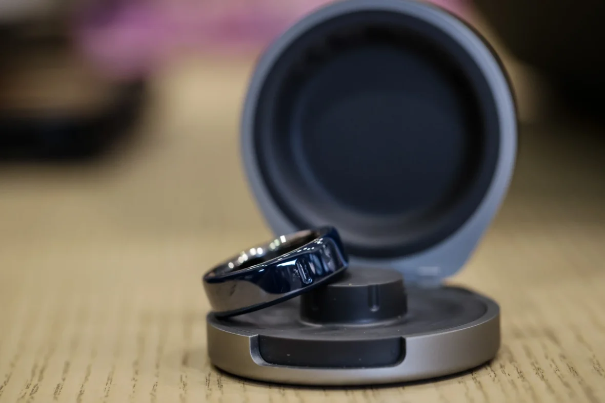 Oura ring in its case