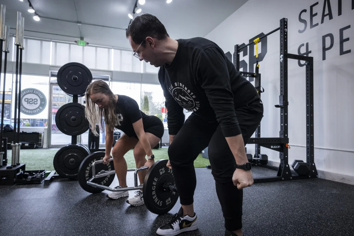 people work out at Seattle Strength & Performance