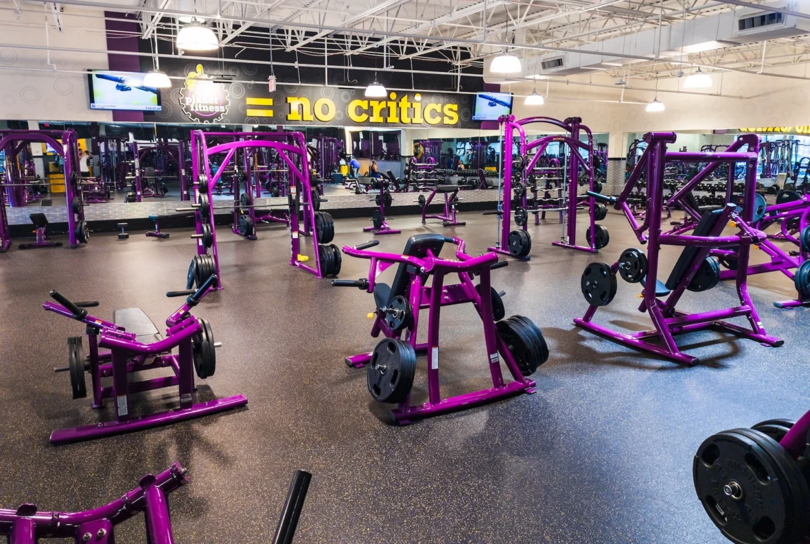 gym equipment inside a Planet Fitness